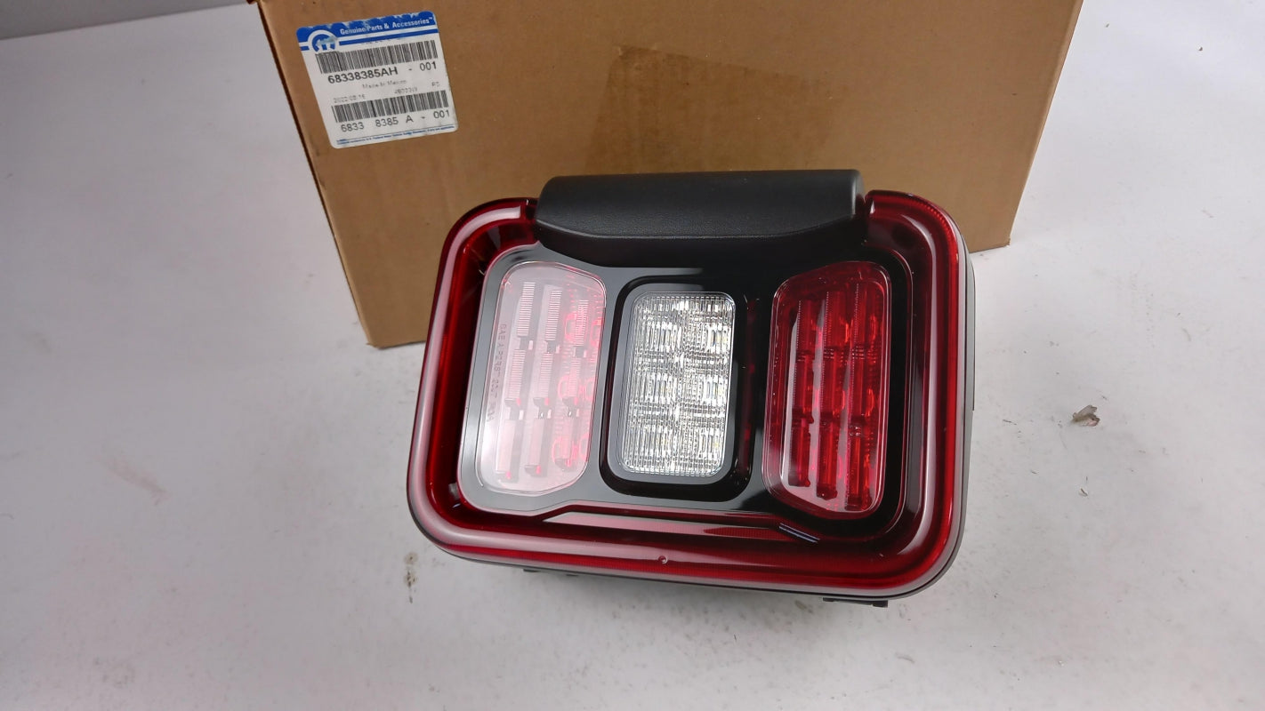 Original OE FIAT Heckleuchte K68338385AH