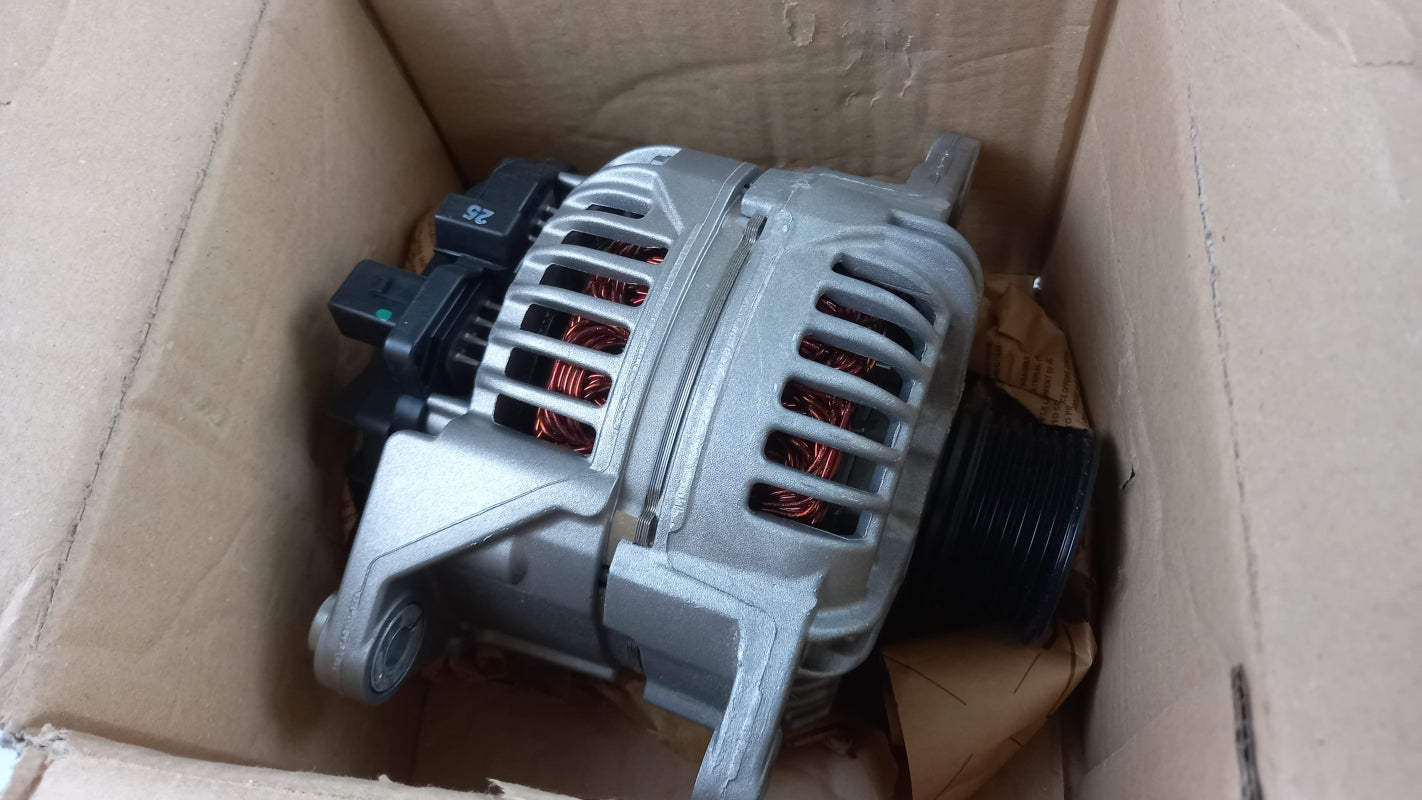 Original OE FIAT Lichtmaschine 71723401