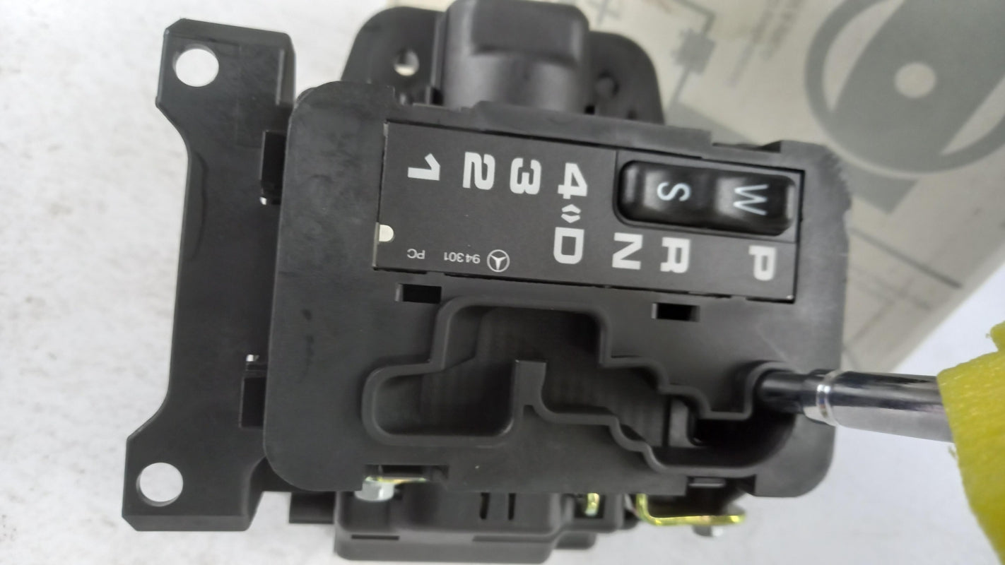 Original OE MERCEDES-BENZ Schalthebel A1292604598