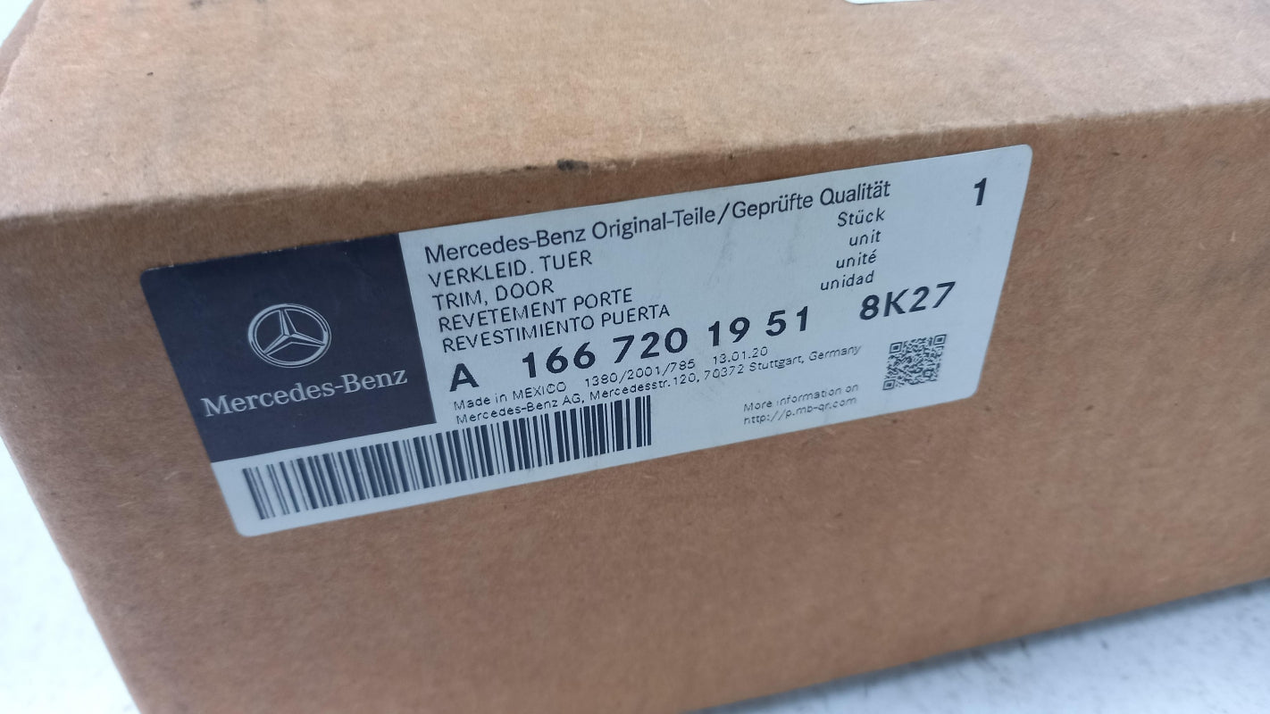 Original MERCEDES-BENZ M-Klasse W166 Zierleiste rechts A16672019518K27