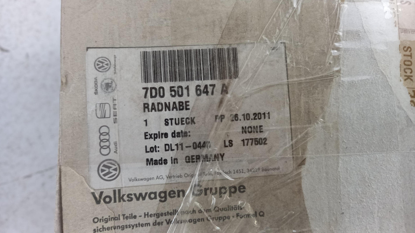 Original OE Volkswagen Radnabe 7D0501647A