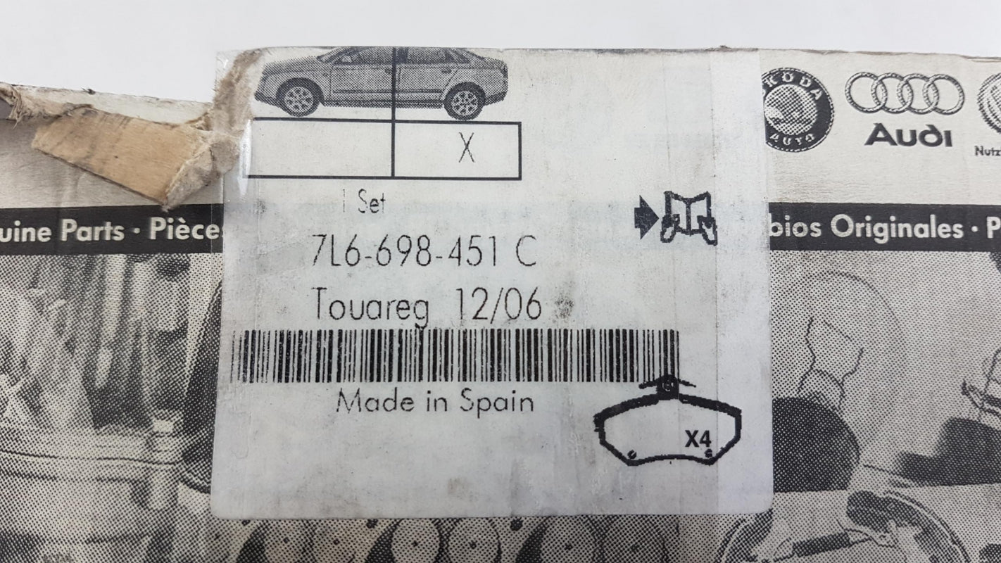 Original VW Touareg I '07-'10 Bremsbeläge mit Warnkontakt hinten 7L6698451C