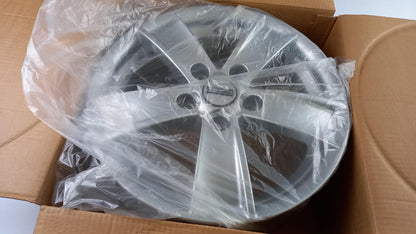 Original Volkswagen 6J X 15H2 ET43 Felge ZIT7015435112M