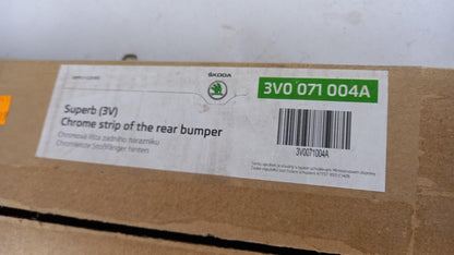 Original OE Volkswagen Stoßstange Zierleiste Satz 3V0071004A