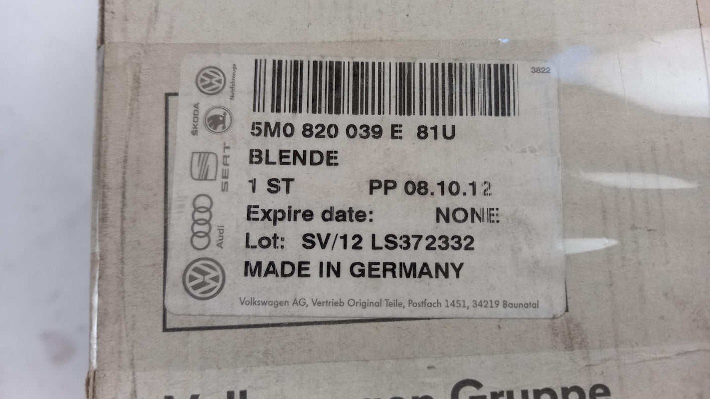 Original OE Volkswagen Mittelkonsole Teil 5M0820039E81U