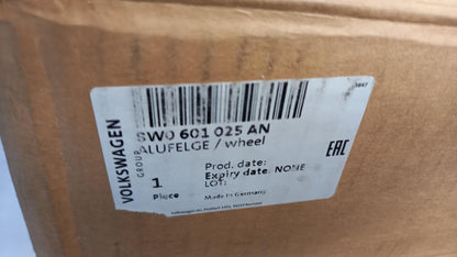 Original OE Volkswagen Felge 8W0601025AN