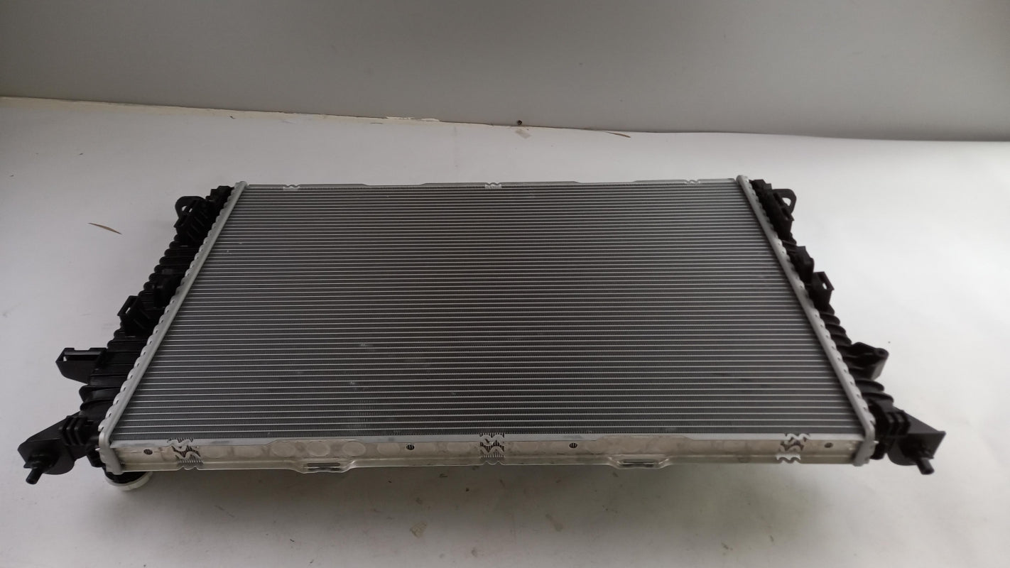 Original OE PORSCHE Wasserkühler 9A712125101