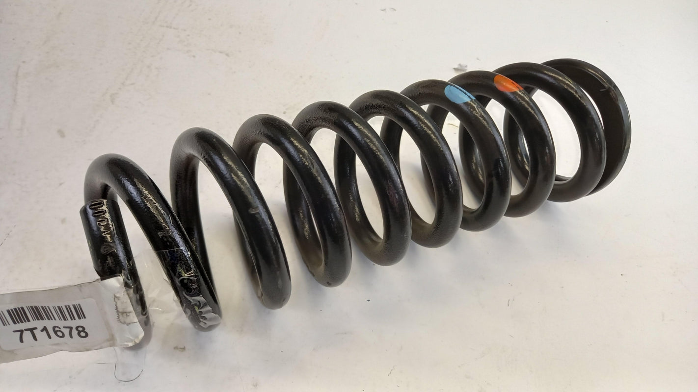 Original LEXUS GS Series 2012-2018 Fahrwerksfeder hinten 4823130D20