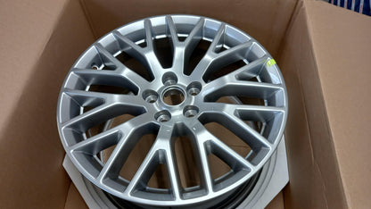 Original FORD Mustang R19 9 x 19" Felge 5330488