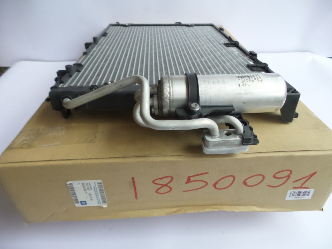 Original OPEL Corsa-C Klimakondensator mit Trockner 93175776