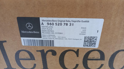 Original OE MERCEDES-BENZ Platte A9605207831