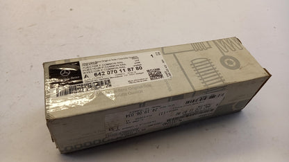 Original OE MERCEDES-BENZ Injektor A642070118780