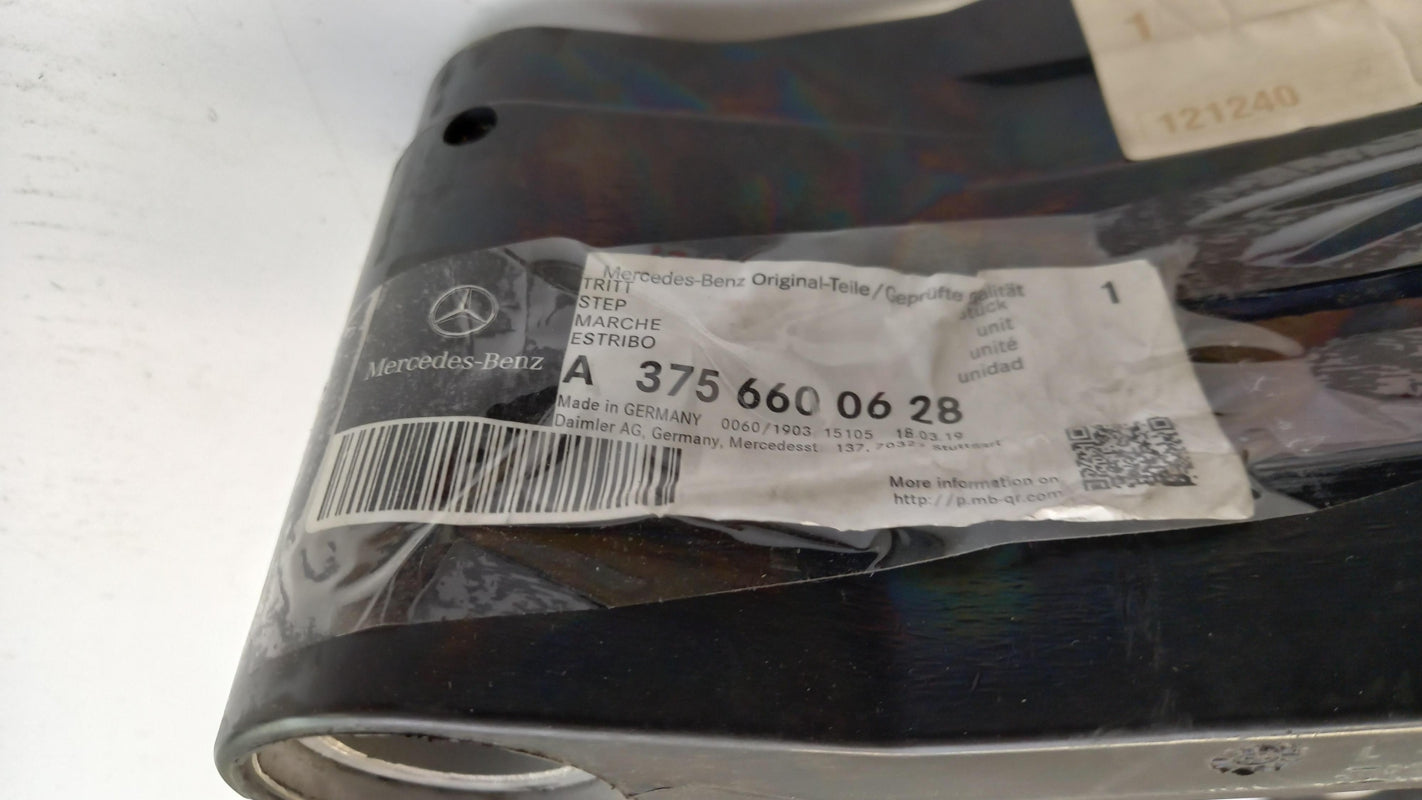 Original MERCEDES-BENZ Actros MP2 MP3 Rechts Trittbrett A3756600628