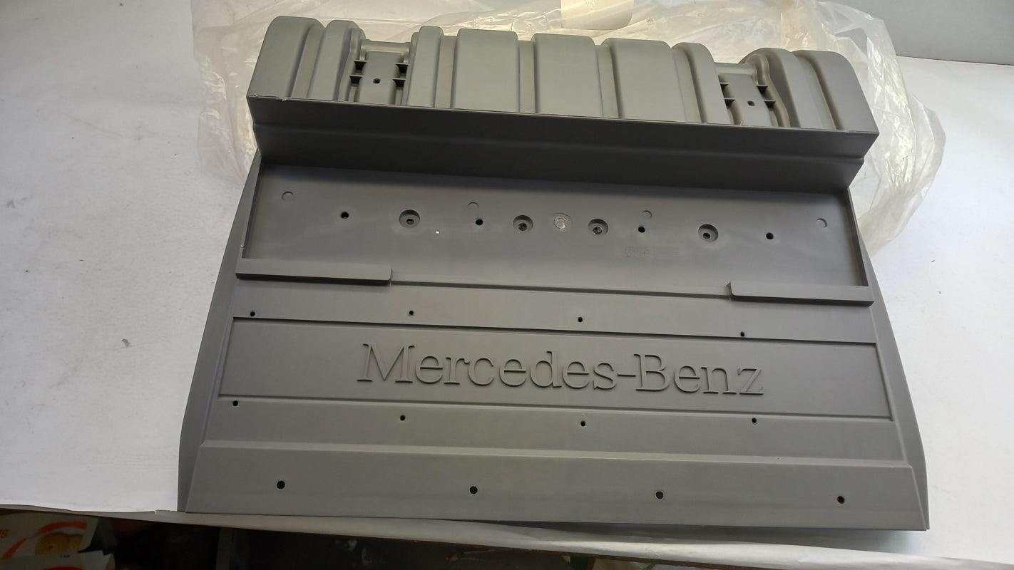 Original MERCEDES-BENZ Actros Atego Axor Schmutzfänger hinten links A9305200820