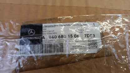 Original OE MERCEDES-BENZ Verkleidung A94068015067D53
