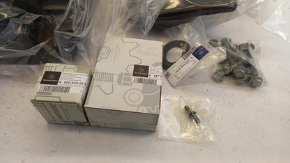 Original MERCEDES-BENZ W447 Anhängerkupplung Befestigungsteile-Satz A4473100100