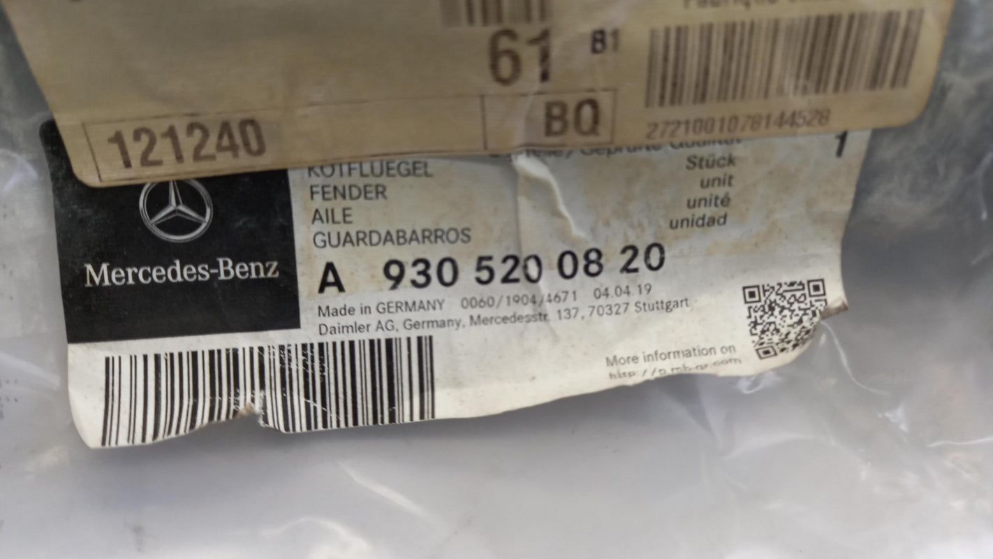 Original MERCEDES-BENZ Actros Atego Axor Schmutzfänger hinten links A9305200820
