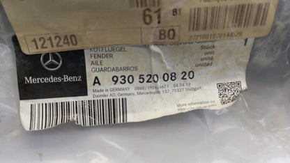 Original MERCEDES-BENZ Actros Atego Axor Schmutzfänger hinten links A9305200820