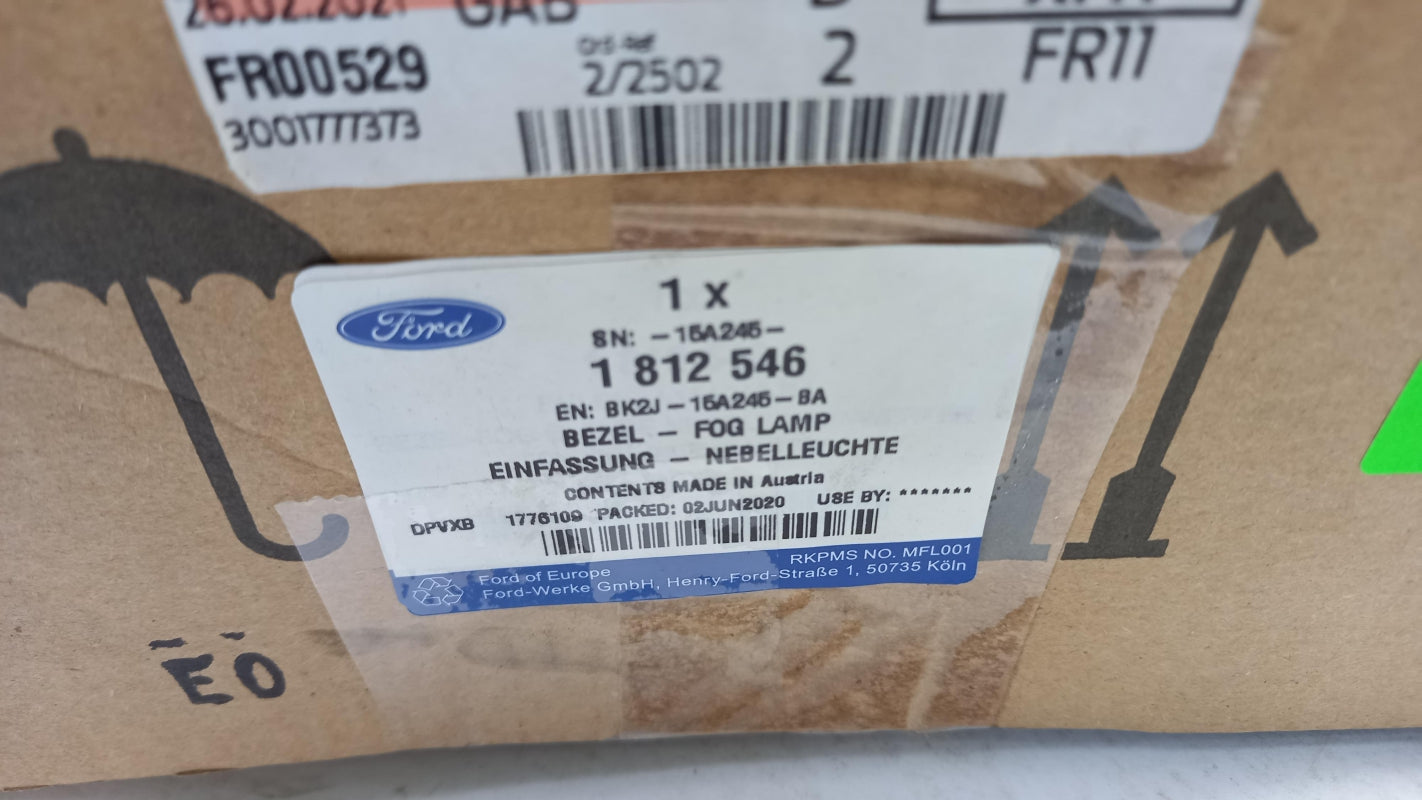 Original OE FORD Nebelscheinwerfer Abdeckung 1812546