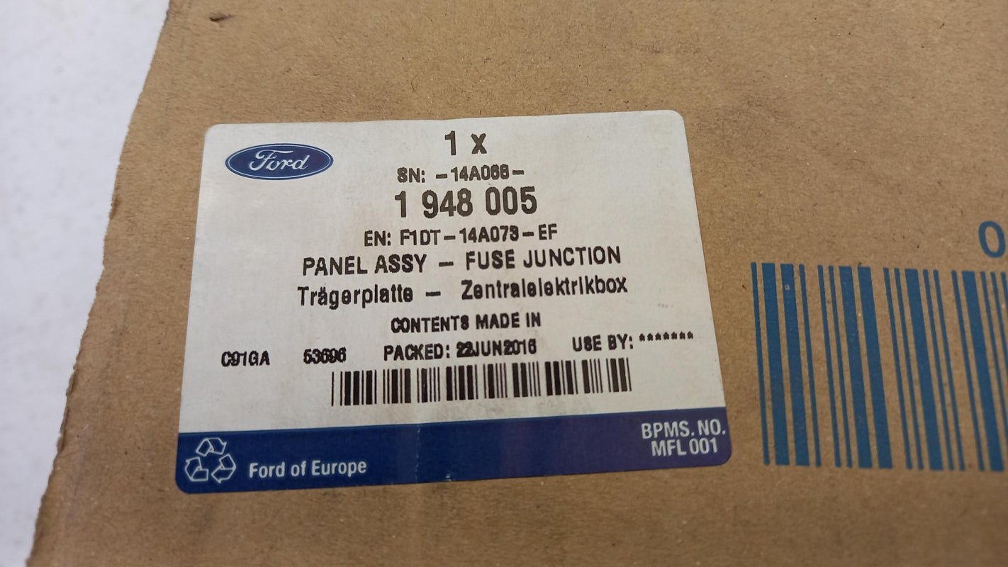 Original FORD  Focus C-Max Kuga Sicherungskasten 1948005