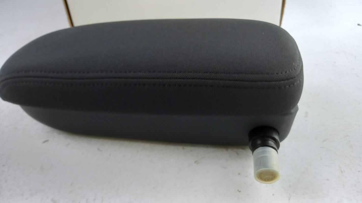 Original OE HYUNDAI/KIA Armlehne E89052K000