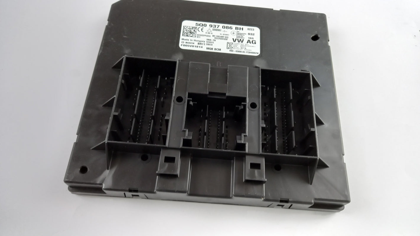 Original SKODA Kodiaq Octavia VW Golf Passat Touran Steuergerät 5Q0937086BH