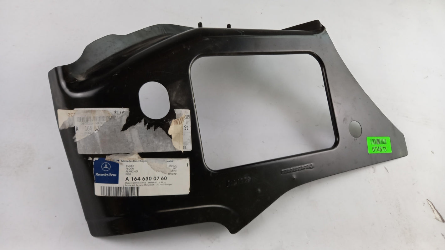 Original OE MERCEDES-BENZ Halter A1646300760