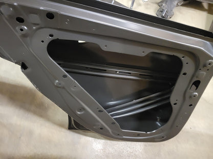 Original NISSAN Infiniti Q30 (H15) 2.2d Hinteren Tür H21015DAMA