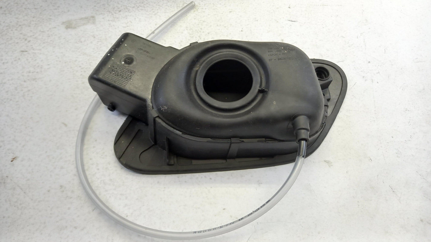 Original OE Volkswagen Tankklappe 5G0809857