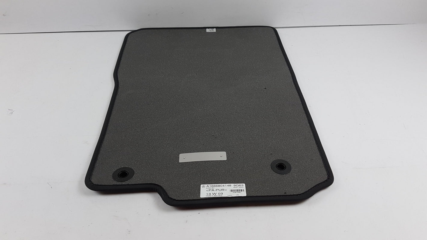 Original OE MERCEDES-BENZ Fußmattensatz A16668004489G63