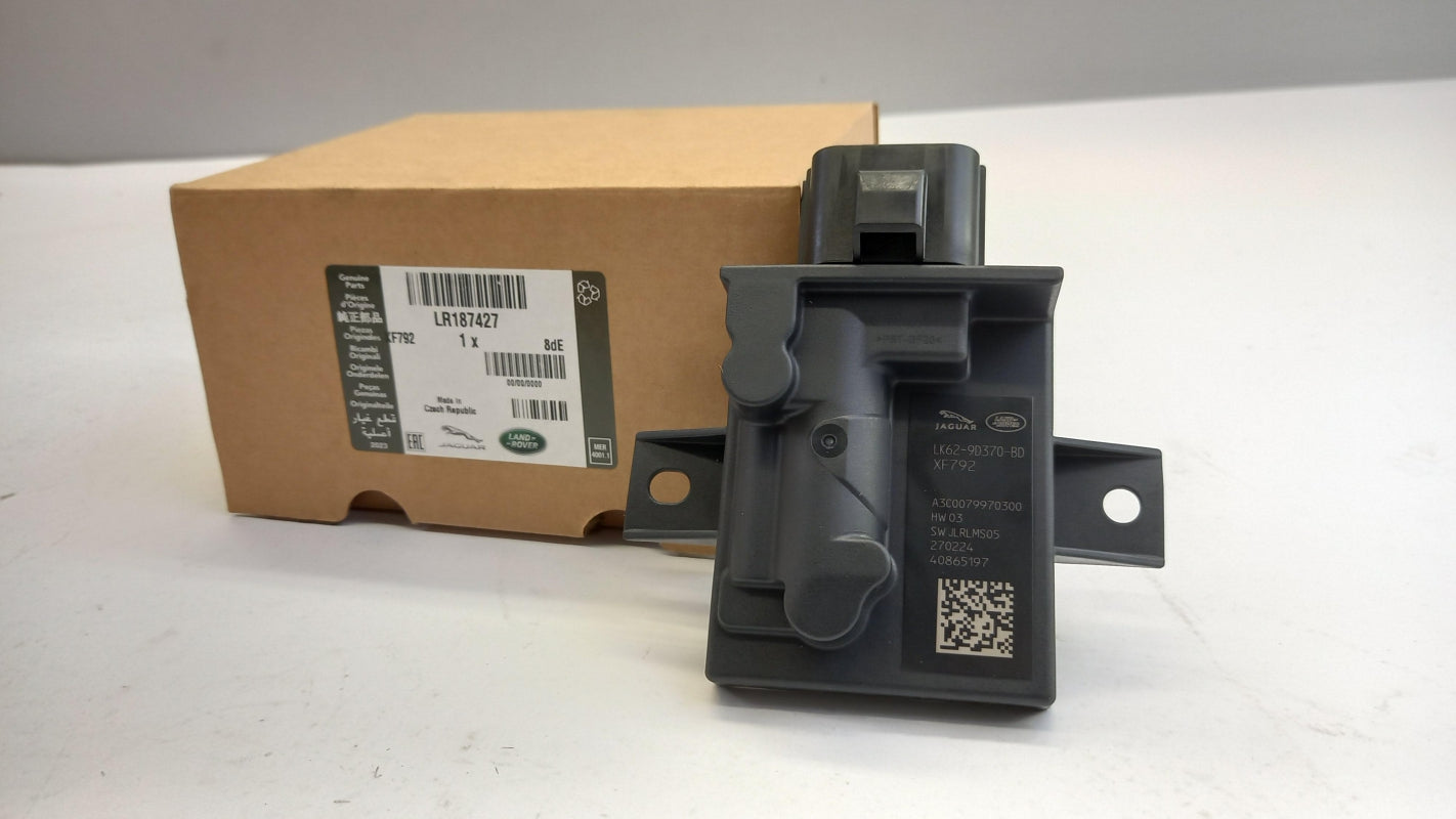 Original RANGE ROVER Velar 2017- Kraftstoffpumpe Antriebssteuerung LR187427