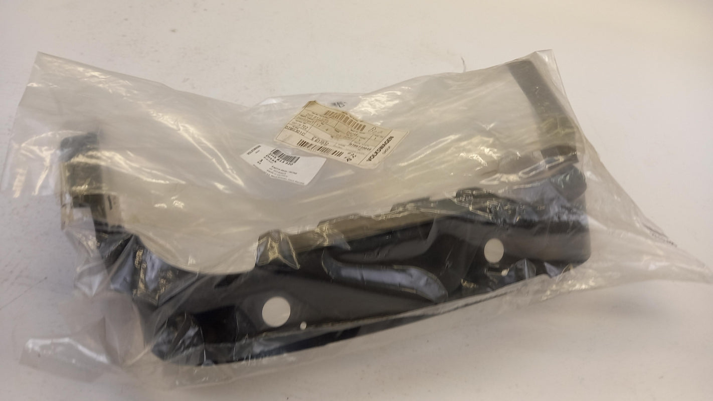 Original VW Amarok 2H 2010-2022 Rücklicht Aufnahme rechts 2H5813320