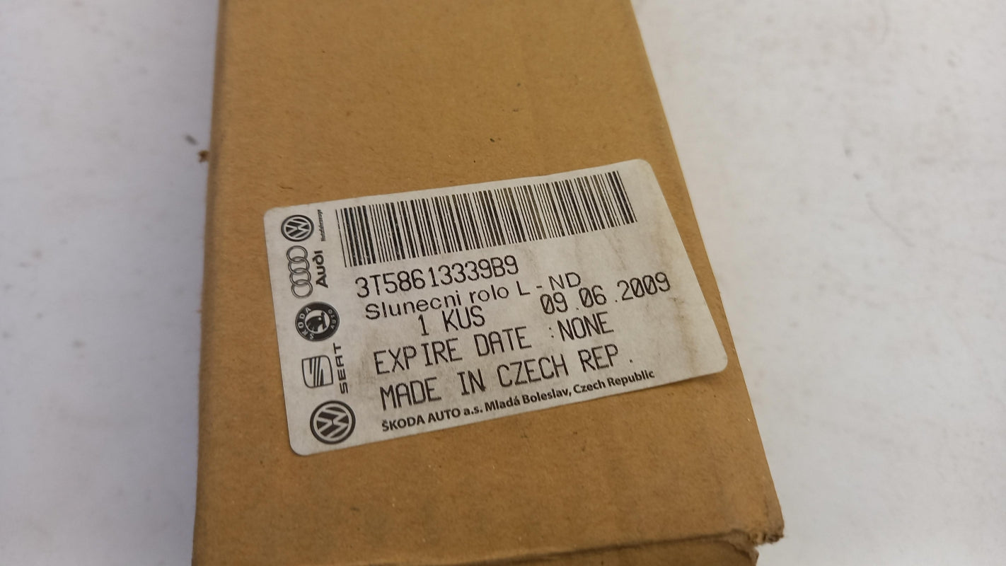 Original SKODA Superb 3T Sonnenschutzrollo hinten links 3T58613339B9