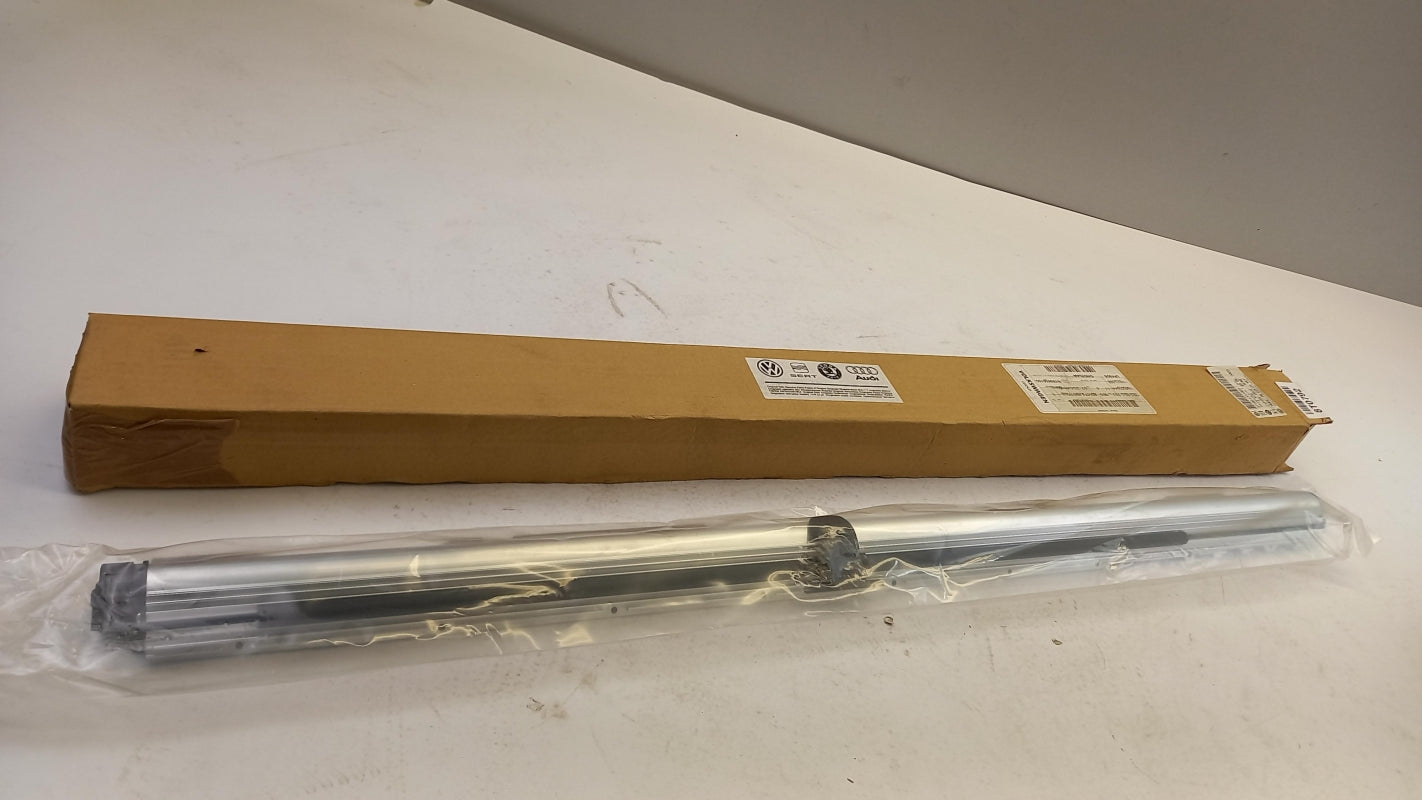 Original SKODA Superb 3T Sonnenschutzrollo hinten links 3T58613339B9