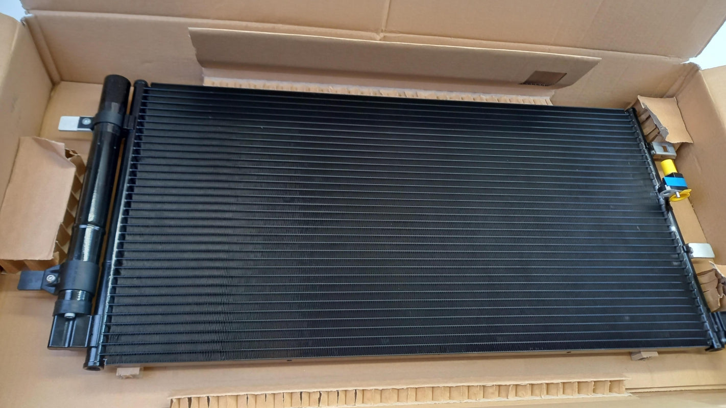 Original AUDI A4 8K A5 8F/8T Q5 8R Klimakondensator 8T0260403G