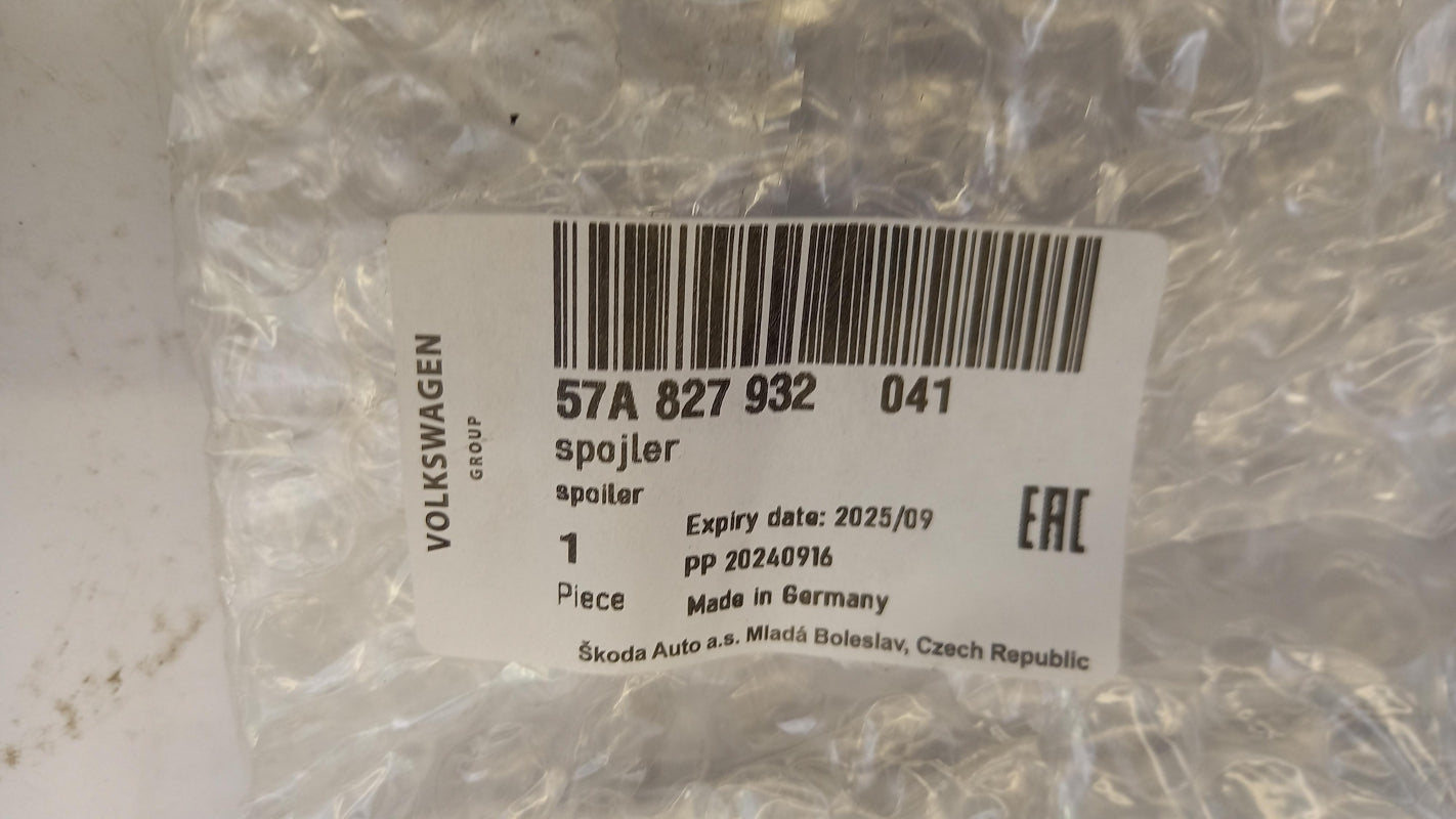 Original OE Volkswagen Heckscheibe Zierleiste 57A827932041