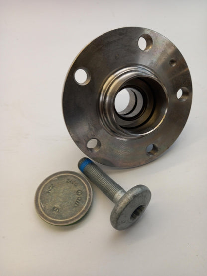 Original AUDI A3 8Y VW Golf CD SKODA Karoq Octavia NN Radnabe hinten 5WA501611