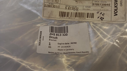 Original VW Amarok 2H 2010-2022 Rücklicht Aufnahme rechts 2H5813320