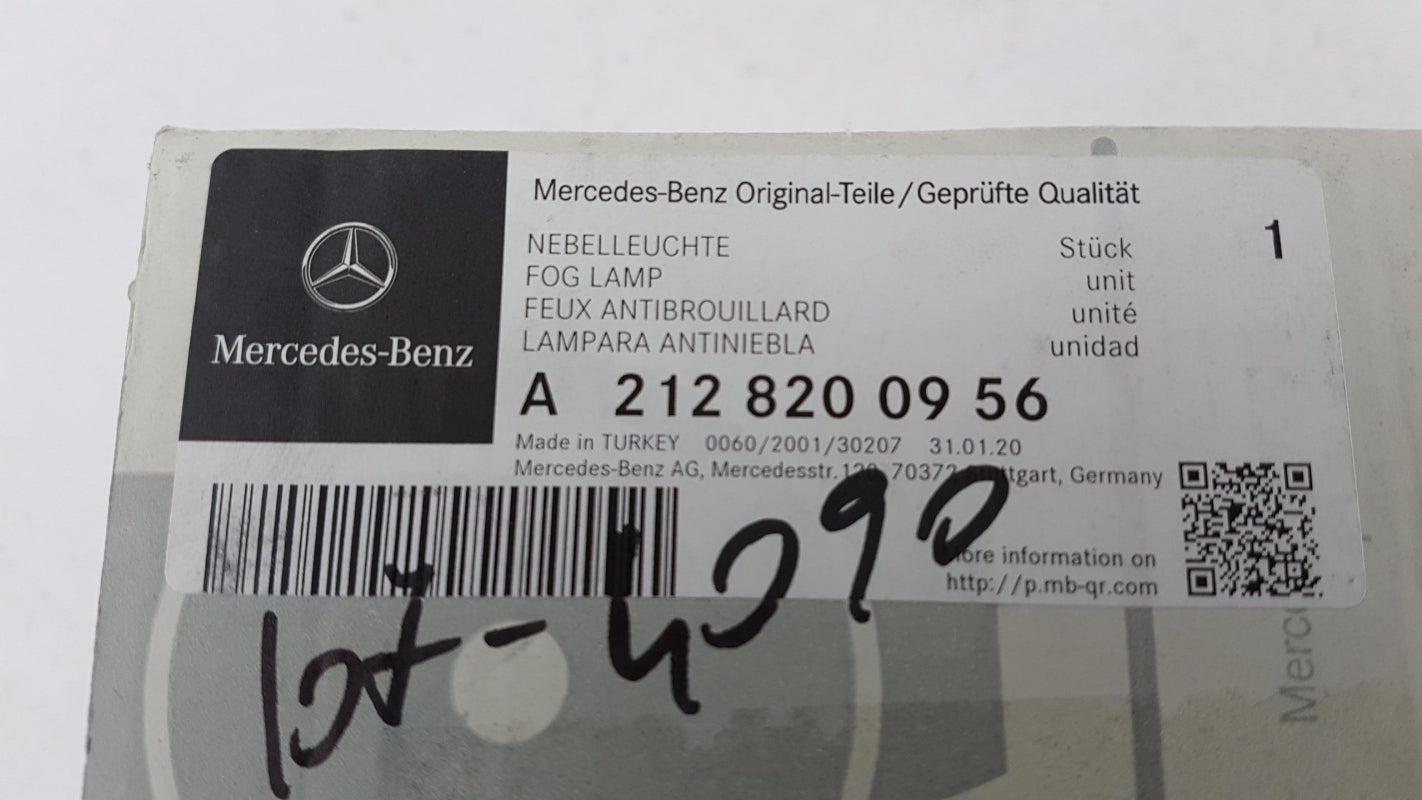 Original MERCEDES-BENZ X164 W204 W212 W447 Nebelscheinwerfer links A2128200956