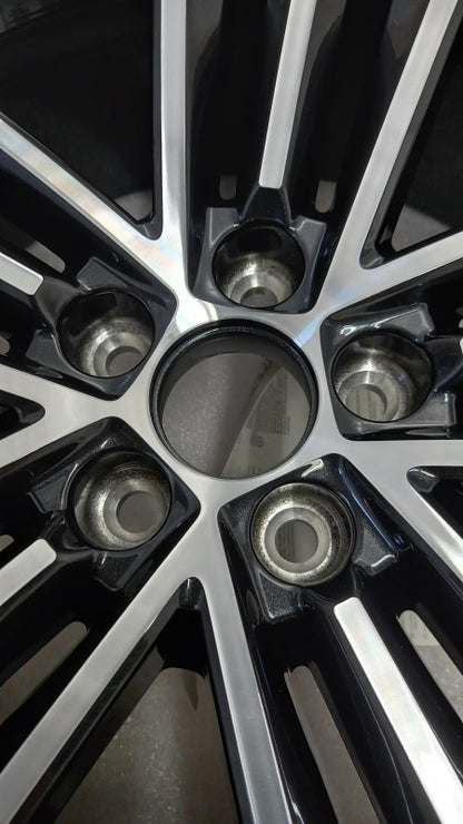 Original OE Volkswagen 654071498GFL8