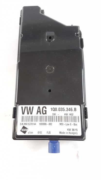Original OE Volkswagen USB/AUX Buchse 1Q0035346B