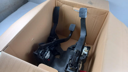 Original OPEL Meriva-B Kitpedal 13434742