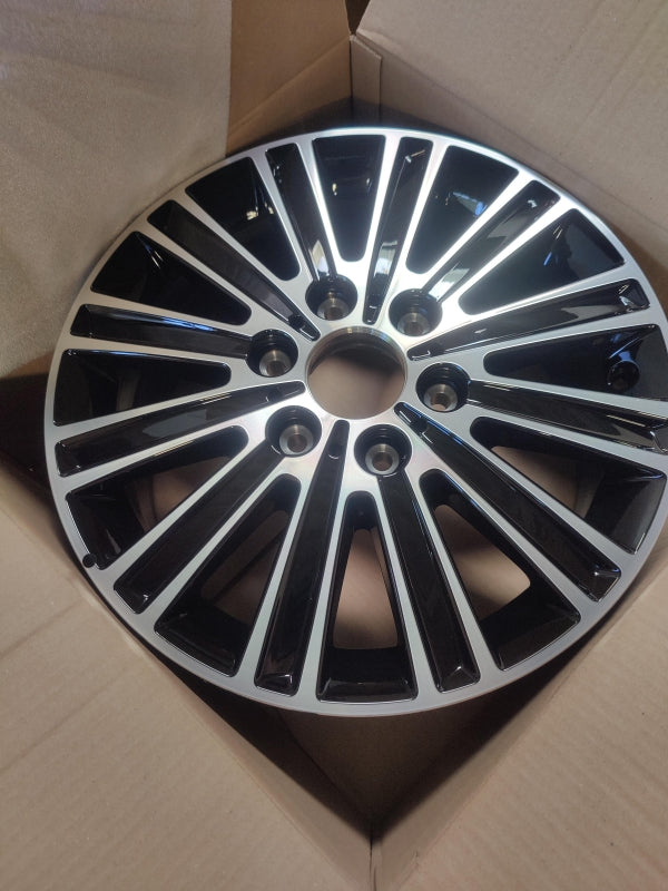 Original MERCEDES-BENZ Sprinter W907 17'' 6,5 J x 17 ET 54 Felge A90740153007X23