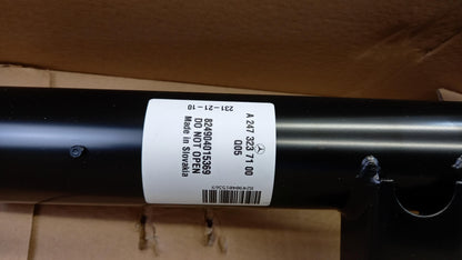 Original MERCEDES-BENZ GLA H247 Stoßdämpfer Links Vorne A2473237100