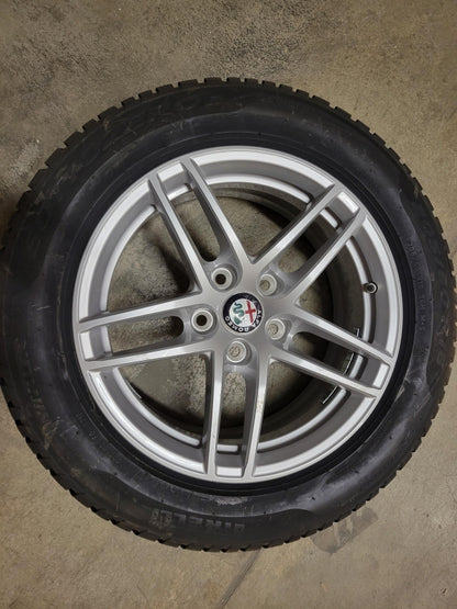 Original ALFA ROMEO Set Komplette Räder (4pc) 205/60R16 156114248SET