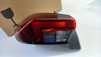 Original OPEL Corsa F Heckleuchte Links 9829317380