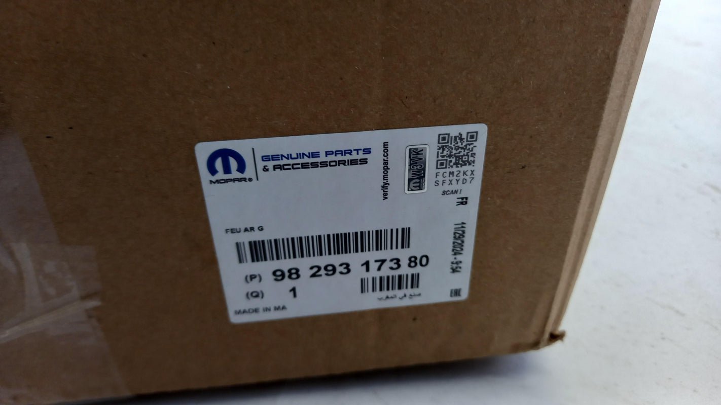 Original OPEL Corsa F Heckleuchte Links 9829317380