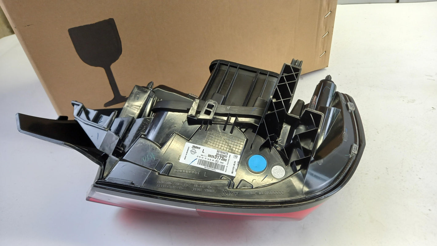 Original OPEL Corsa F Heckleuchte Links 9829317380