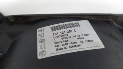 Original OE Volkswagen Lüftergehäuse 701121207C