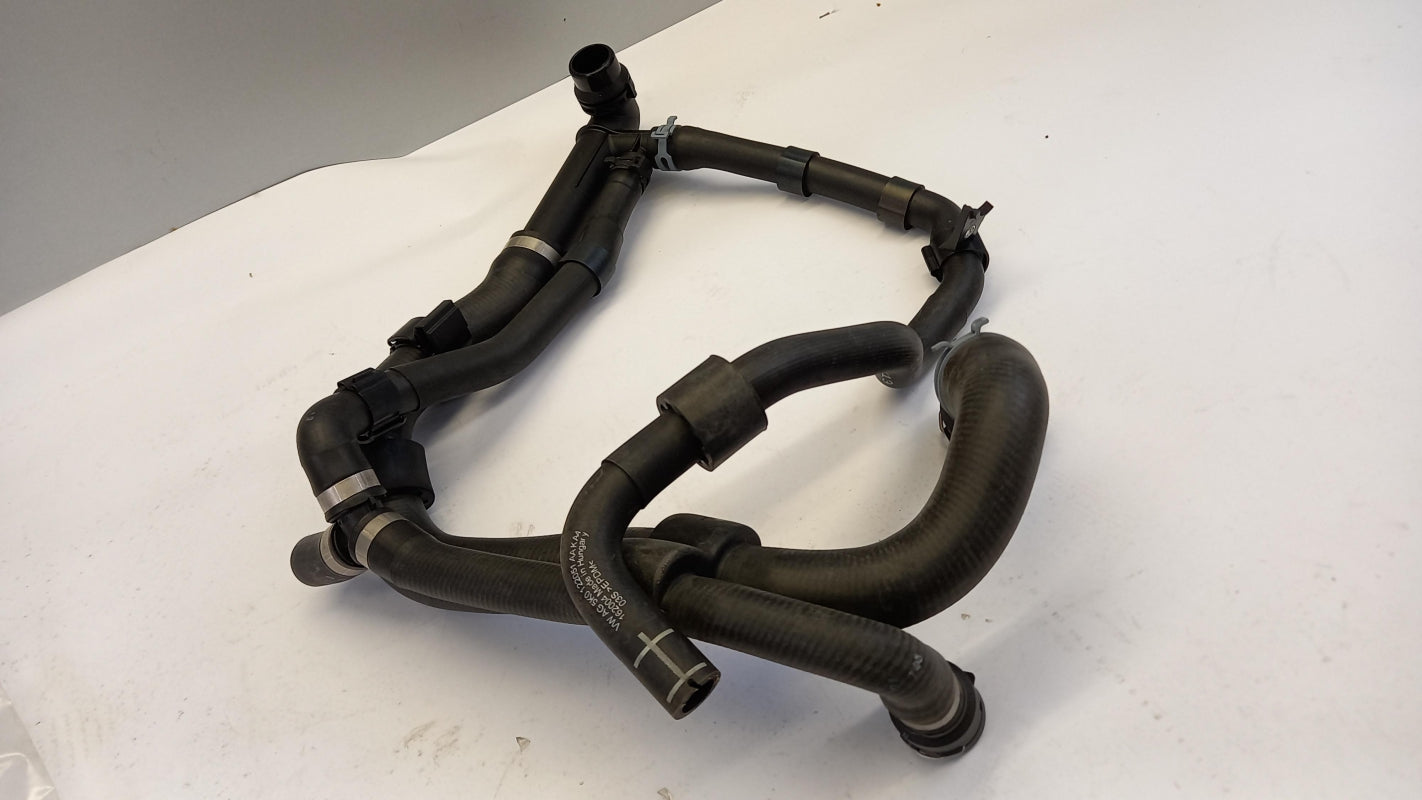 Original OE Volkswagen Kühlmittelrohr 5K0122051AA